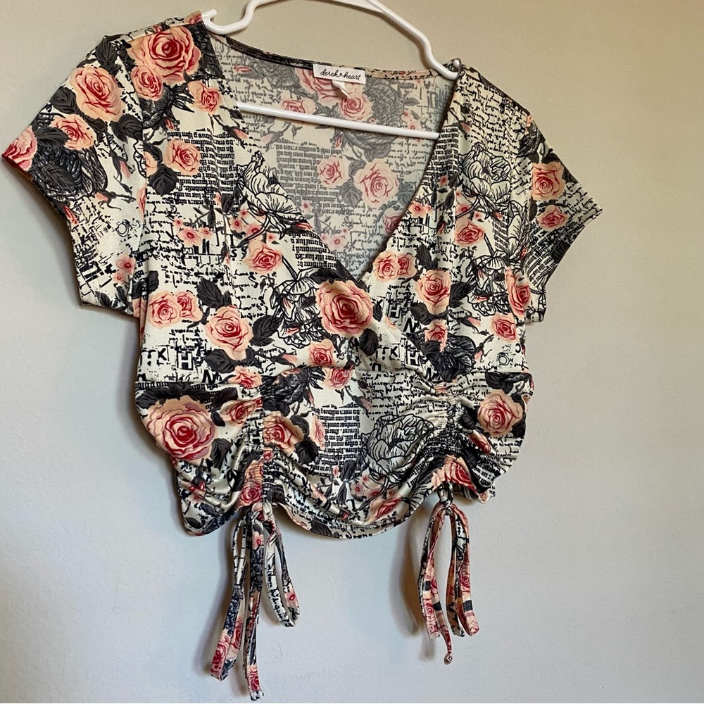 Crop Top - Picture 2 of 7